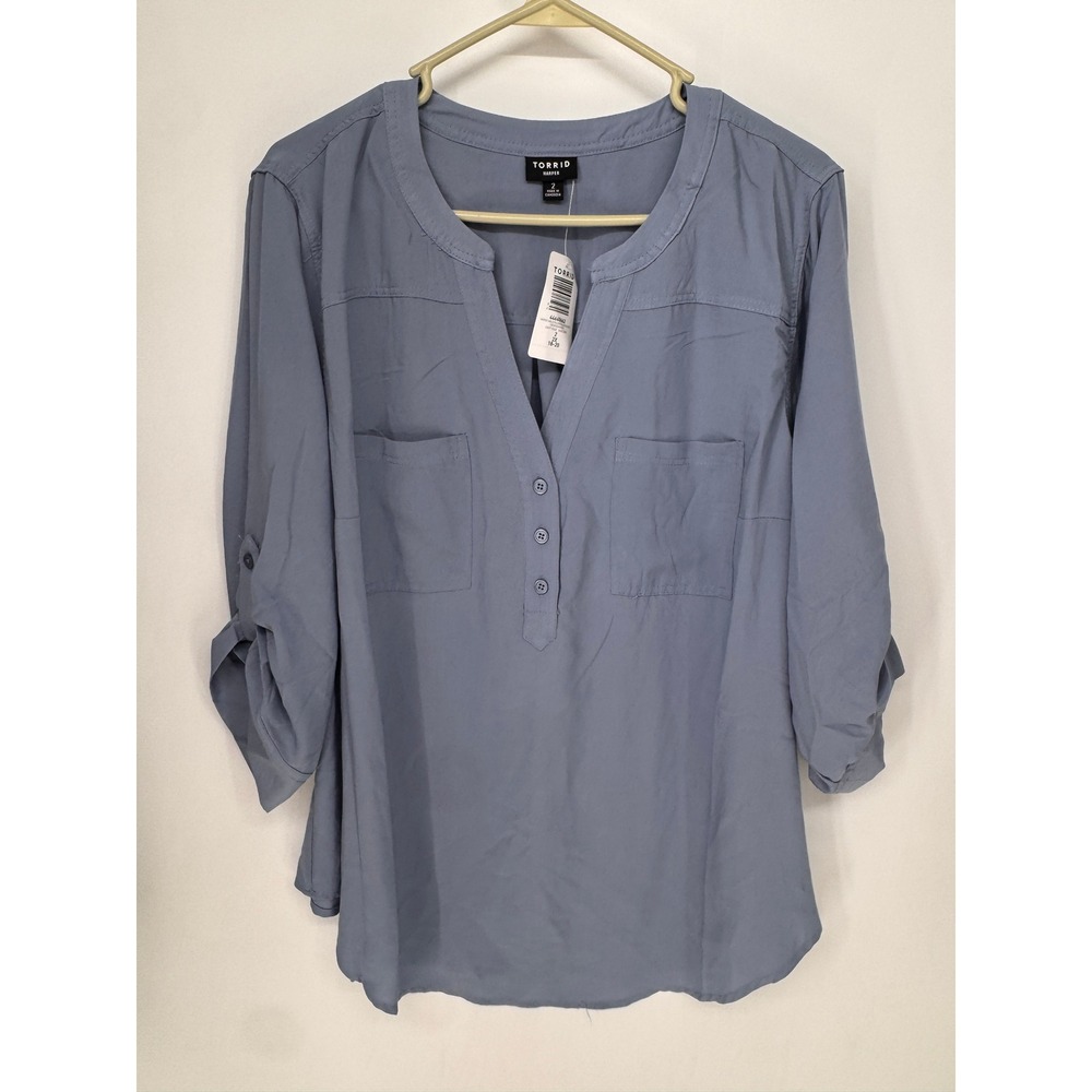 Torrid Blouse Women 2 Blue NWT Harper Challis 3/4 Roll Tab Sleeve Pullover
